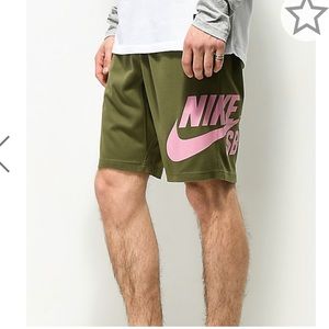 Nike SB Dri-Fit Sunday Olive Shorts